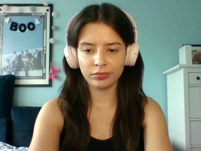 LariceHot webcam