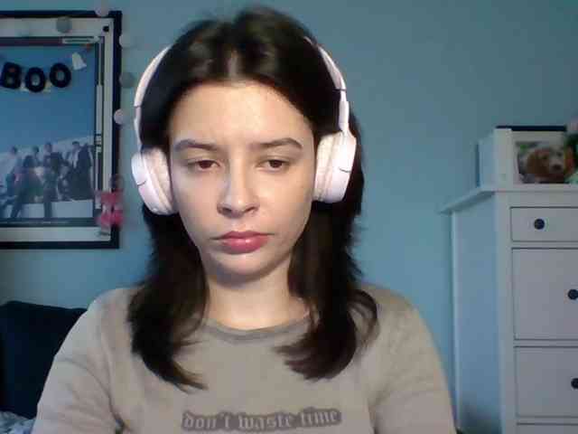 LariceHot webcam