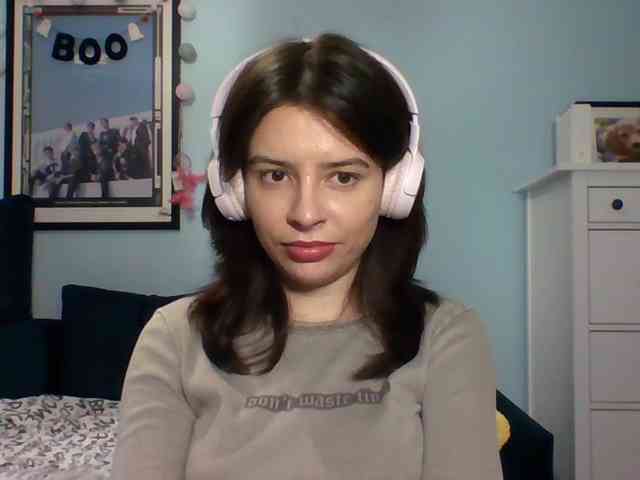 LariceHot webcam