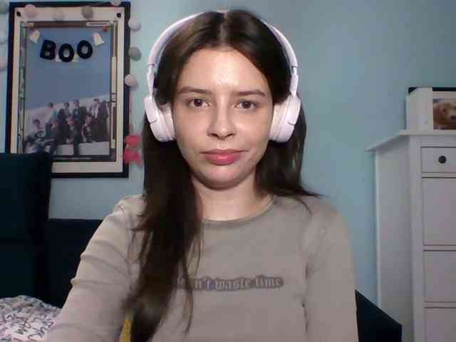LariceHot webcam