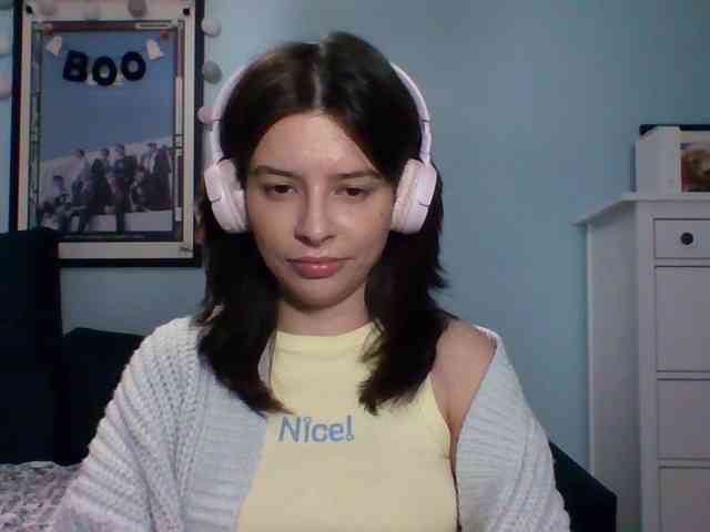 LariceHot webcam