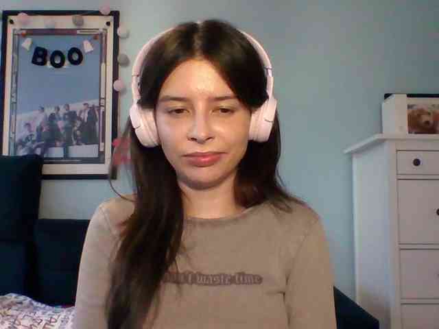LariceHot webcam