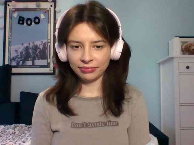 LariceHot webcam