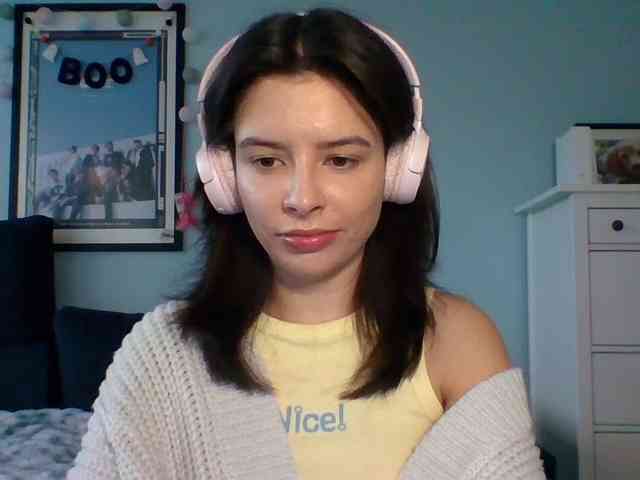 LariceHot webcam