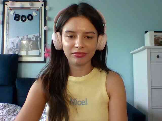 LariceHot webcam
