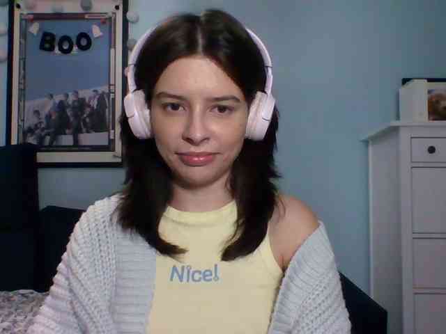 LariceHot webcam