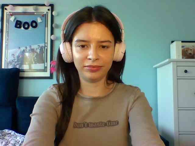 LariceHot webcam