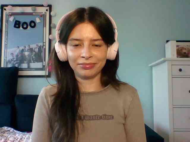 LariceHot webcam