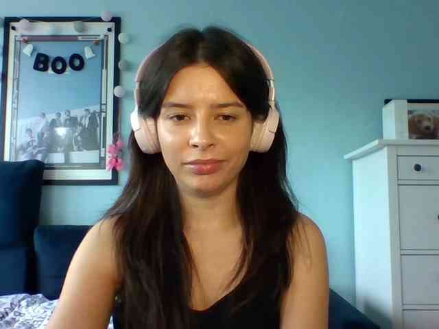 LariceHot webcam