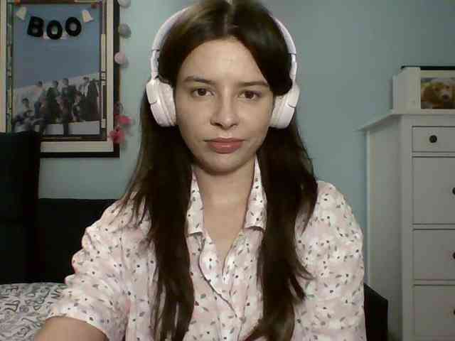LariceHot webcam