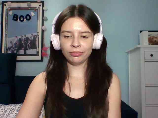 LariceHot webcam
