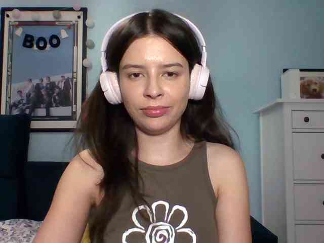 LariceHot webcam