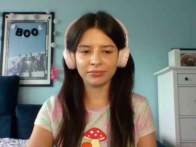 LariceHot webcam
