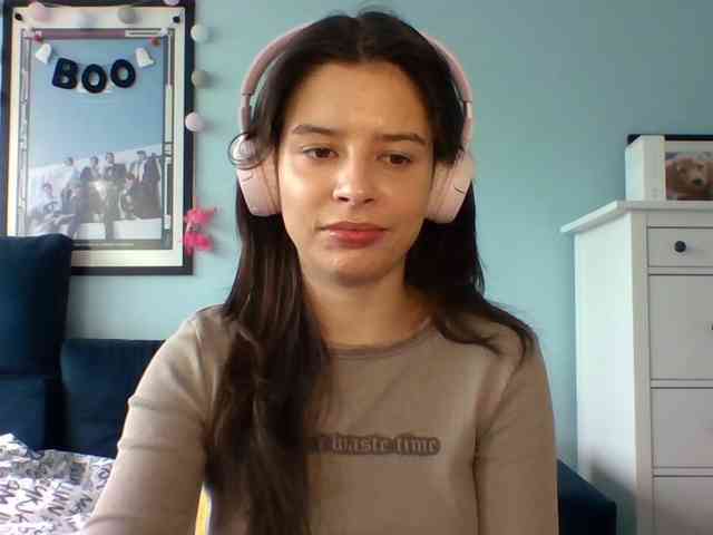 LariceHot webcam