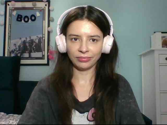 LariceHot webcam