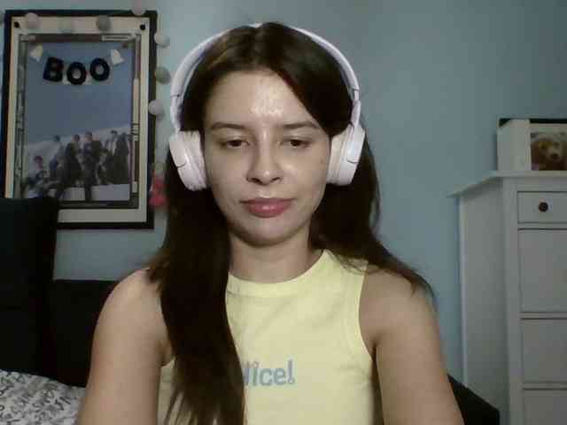 LariceHot webcam