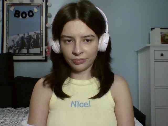 LariceHot webcam