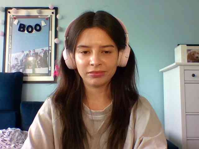 LariceHot webcam