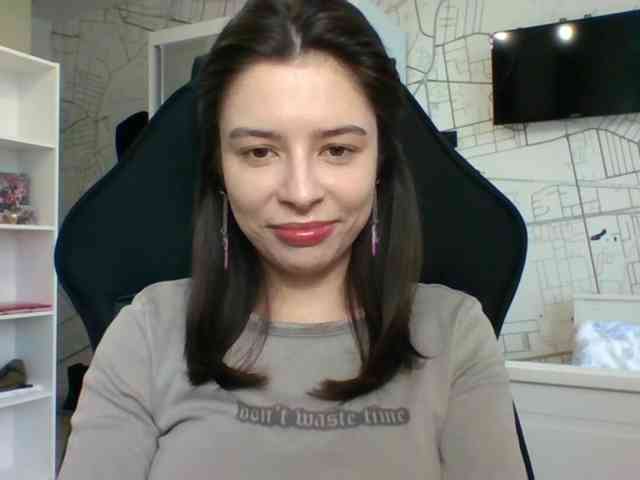LariceHot webcam