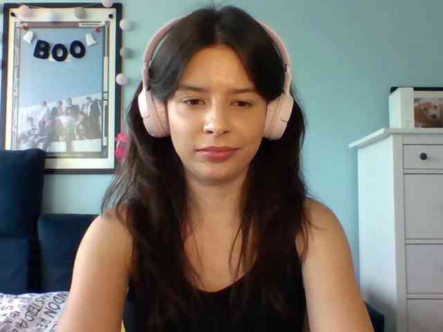 LariceHot webcam