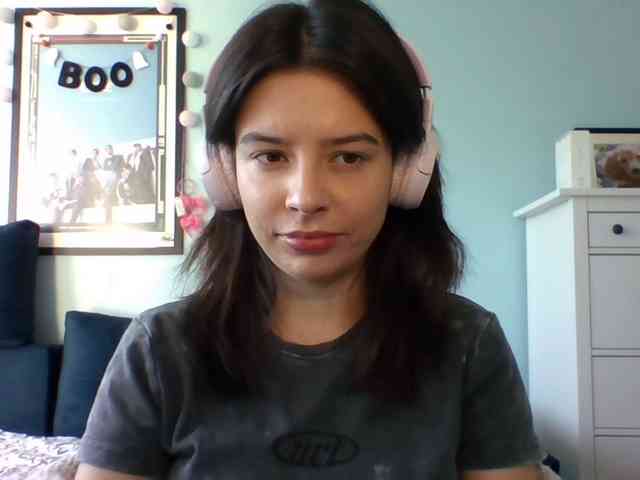 LariceHot webcam
