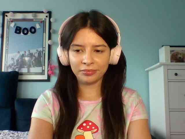 LariceHot webcam