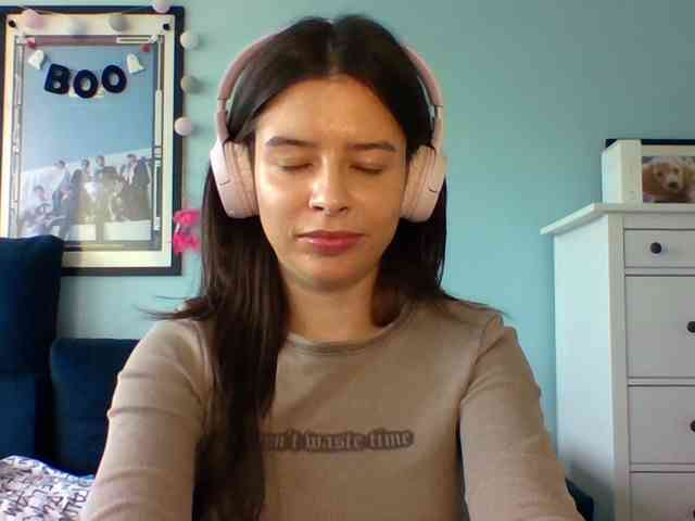 LariceHot webcam