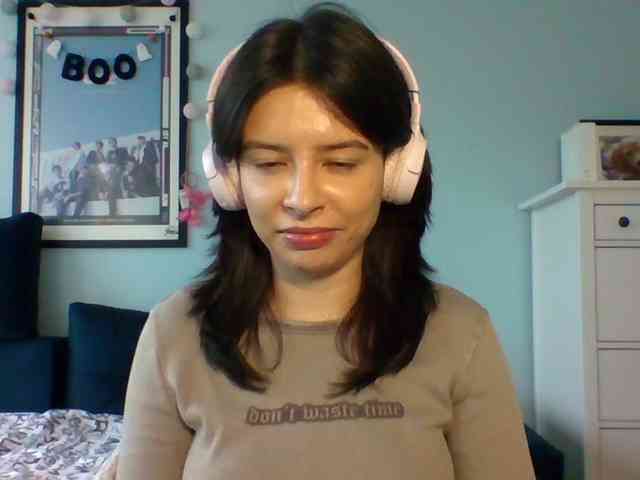 LariceHot webcam