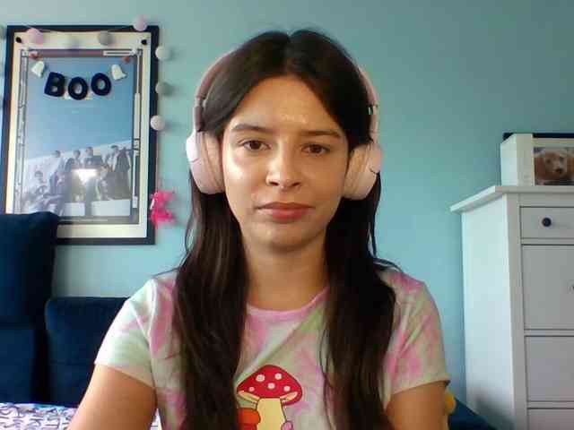 LariceHot webcam
