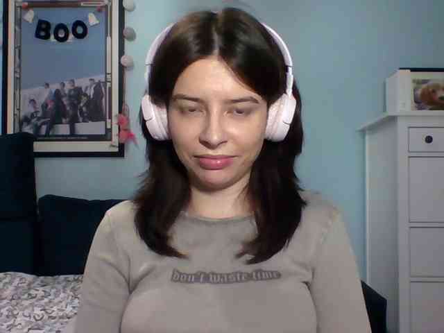 LariceHot webcam