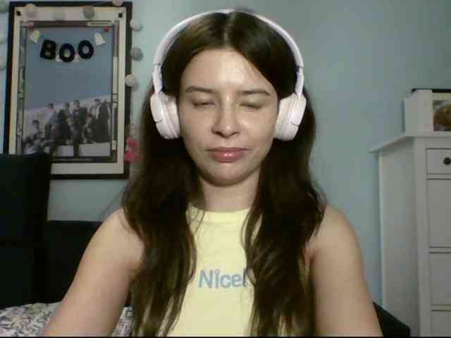 LariceHot webcam