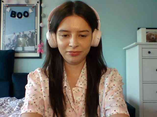 LariceHot webcam