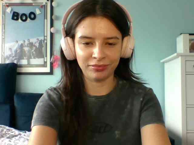 LariceHot webcam