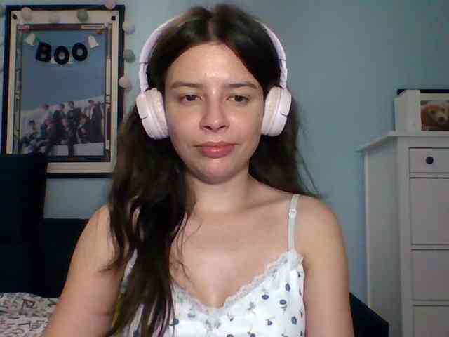 LariceHot webcam