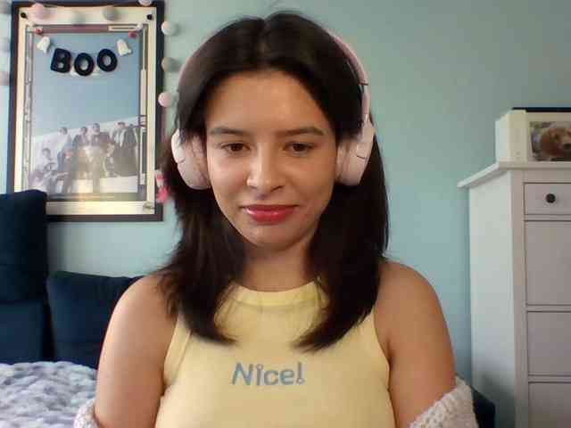 LariceHot webcam