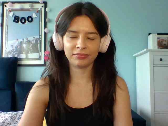 LariceHot webcam