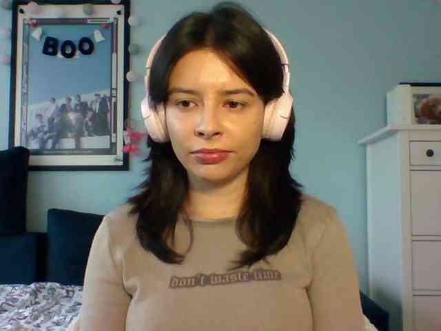 LariceHot webcam