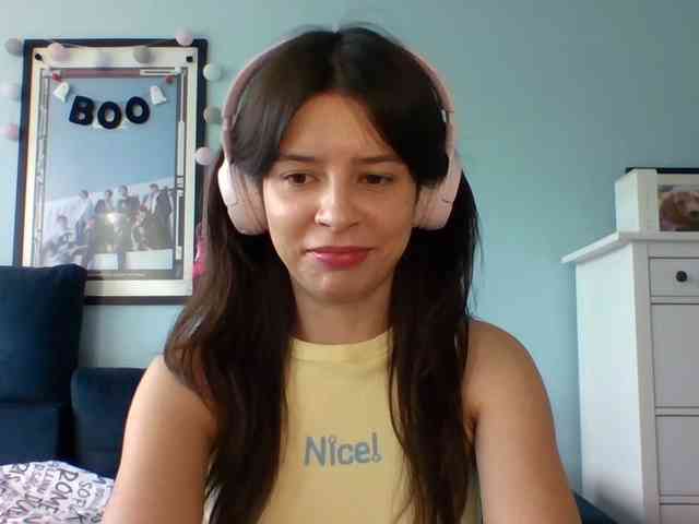 LariceHot webcam