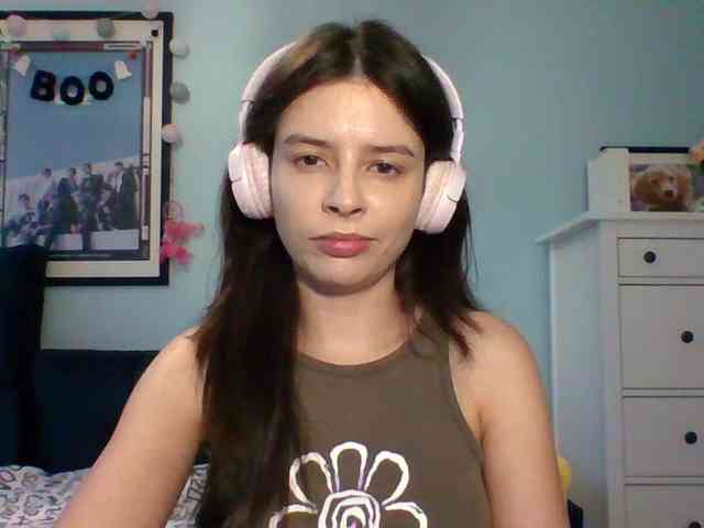 LariceHot webcam