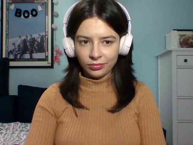 LariceHot webcam