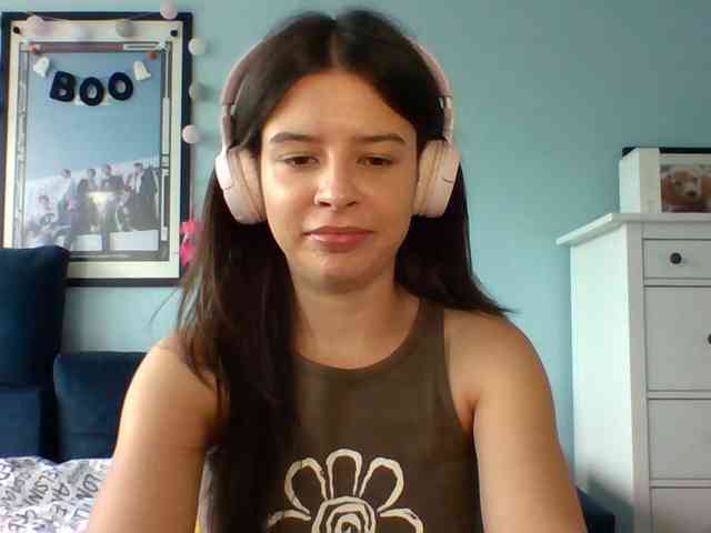 LariceHot webcam