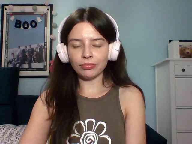 LariceHot webcam