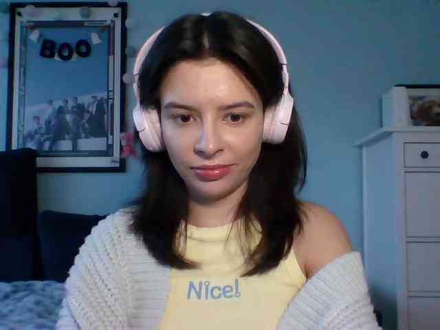 LariceHot webcam