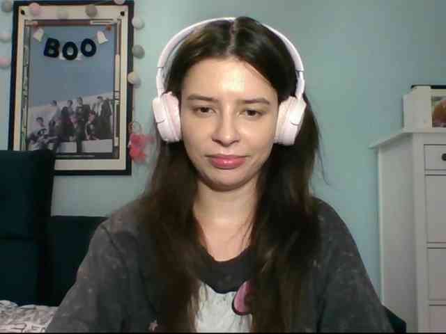 LariceHot webcam