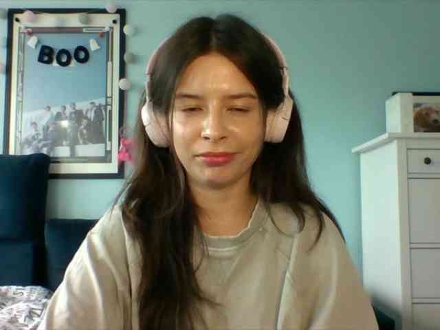 LariceHot webcam