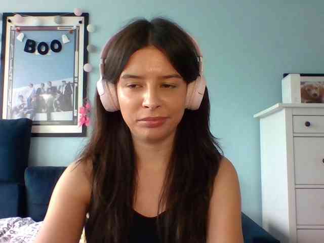 LariceHot webcam