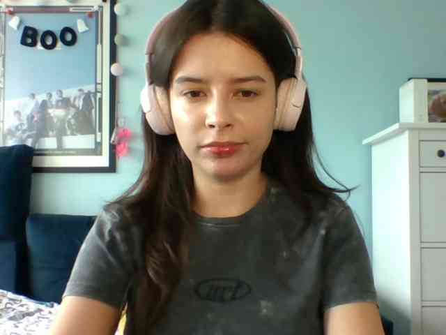 LariceHot webcam