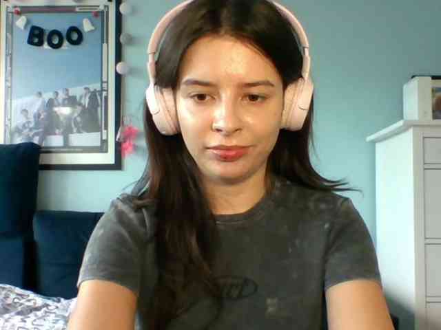 LariceHot webcam