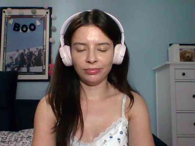 LariceHot webcam