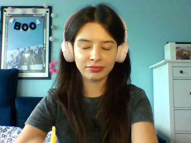 LariceHot webcam